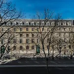 Saint Michel Quartier Latin With Ac